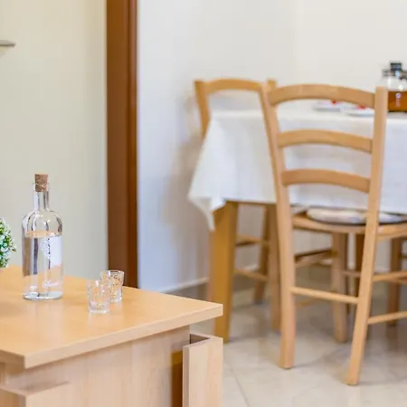 Apartament Meri *