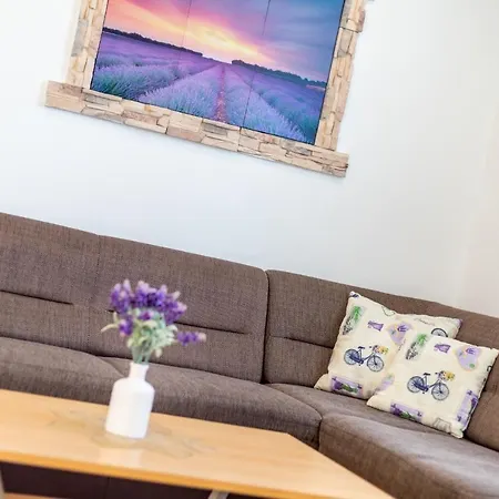 Apartament Meri *